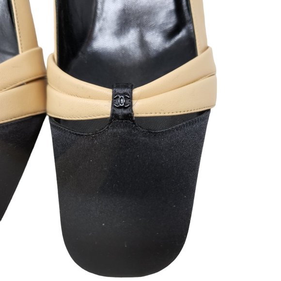 CHANEL Pumps Lambskin Cap Toe Black Metal Chanel Logo on Toe Women's Size EU 38 - Picture 7 of 15